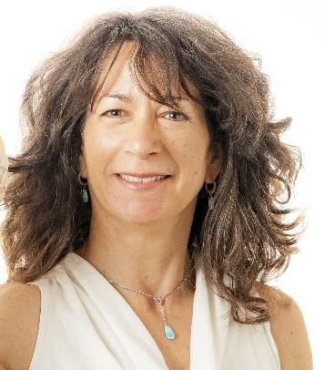 Photo of Dr Natalie Phillips