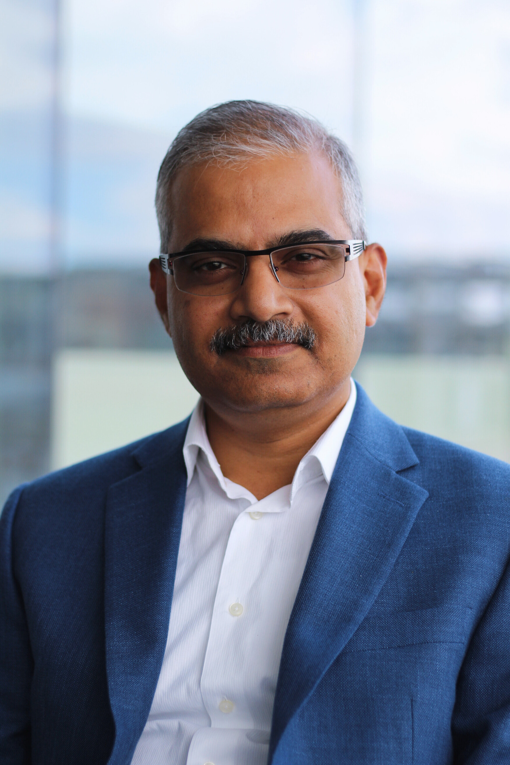 Headshot of Dr. Vinod Chandran