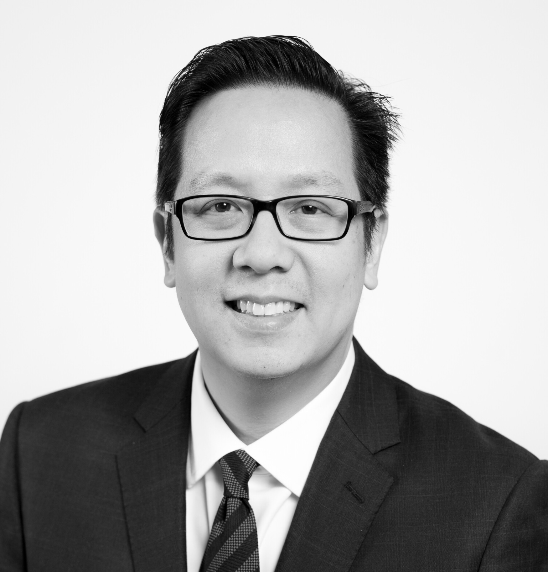 Headshot of Dr. Howard Leong-Poi